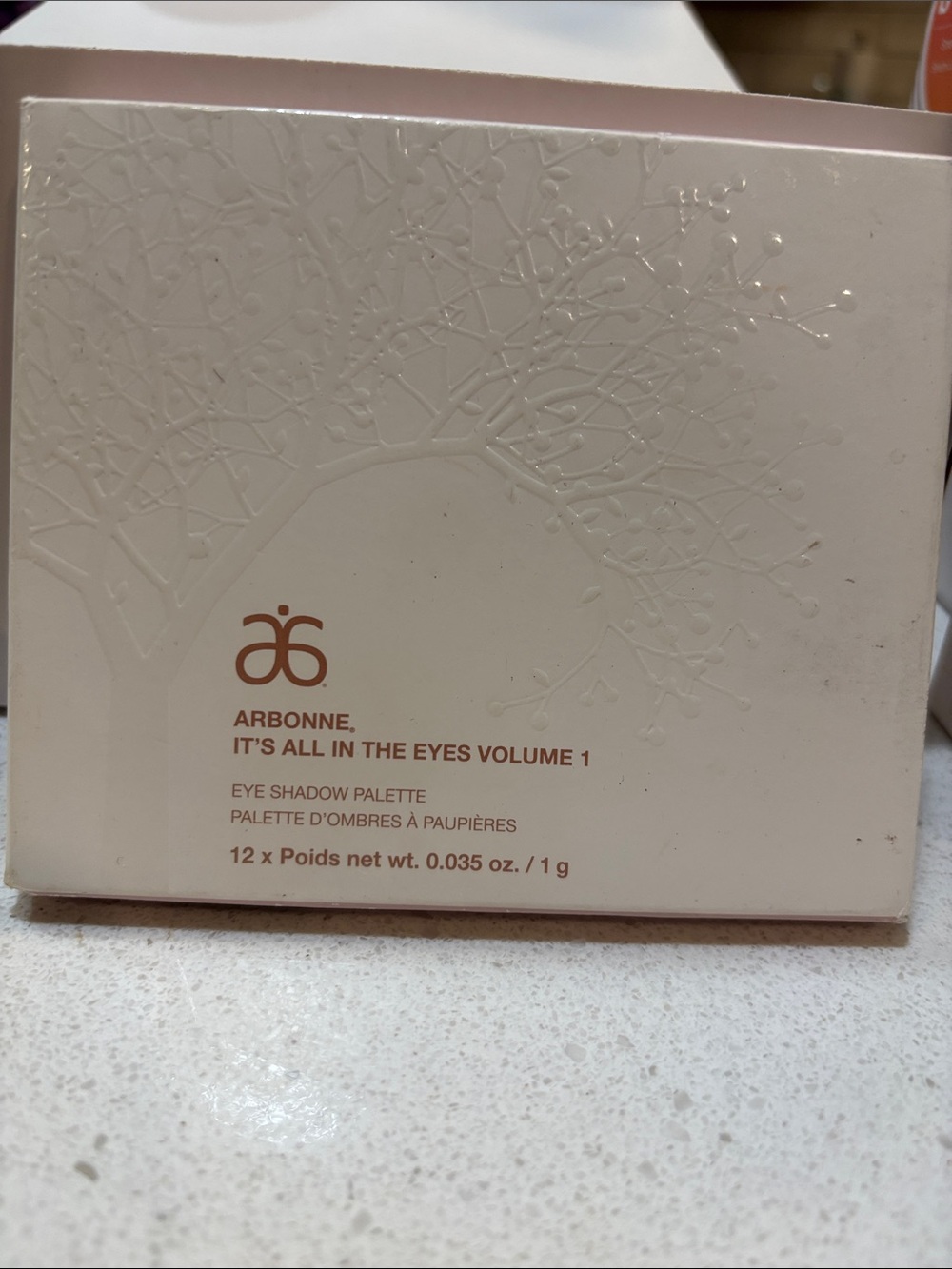 Arbonne It’s All In The Eyes Volume 1 Eyeshadow Palette NIB